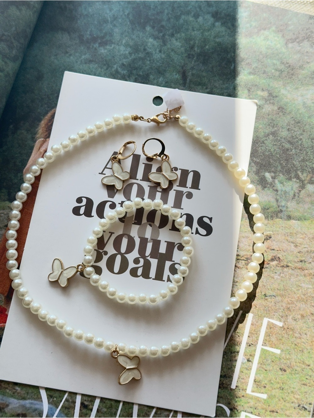 Pearl Butterfly choker, Bracelet & Earring Set - White